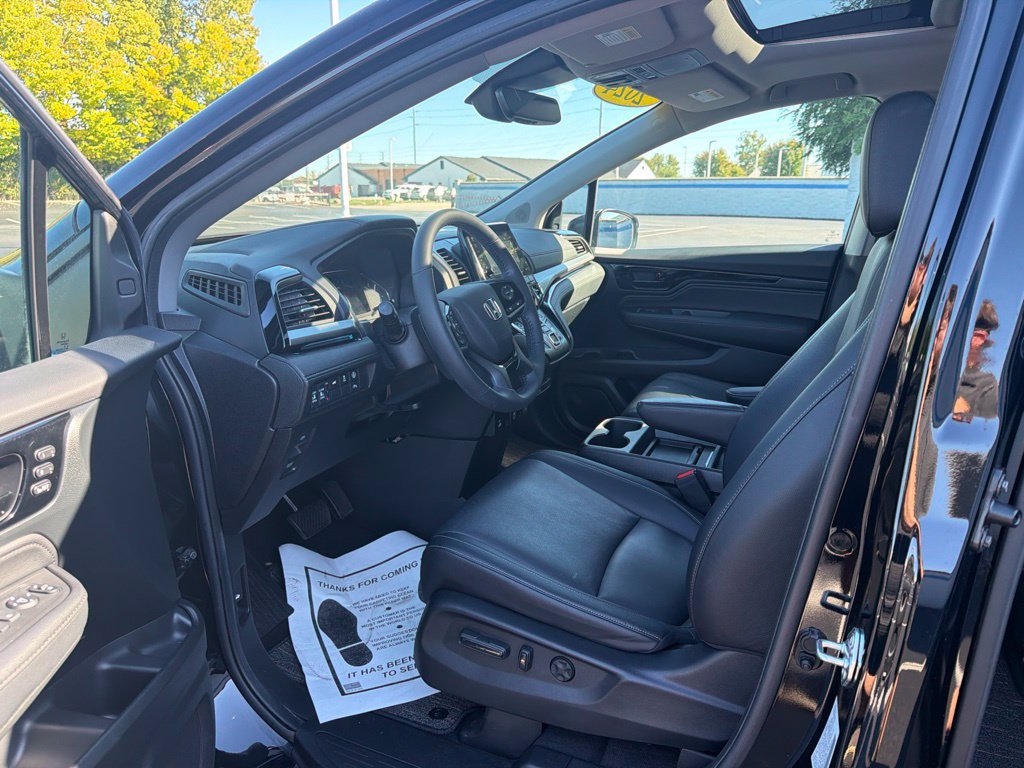 Certified 2024 Honda Odyssey Touring image 17