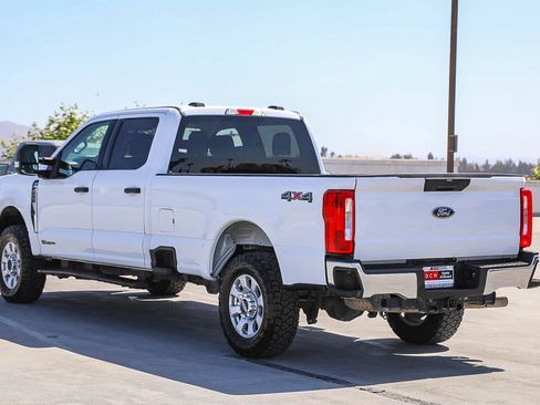Used 2024 Ford F250 XLT w/ Snow Plow Prep Package AWD/4WD image 7