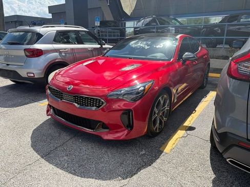 Used 2018 Kia Stinger GT2 AWD/4WD image 3