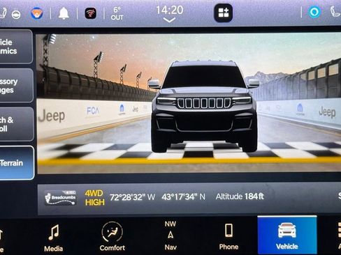 Used 2022 Jeep Grand Cherokee L Limited w/ Black Appearance Package image 36