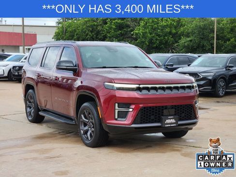 Used 2026 Jeep Grand Wagoneer Limited AWD/4WD image 3