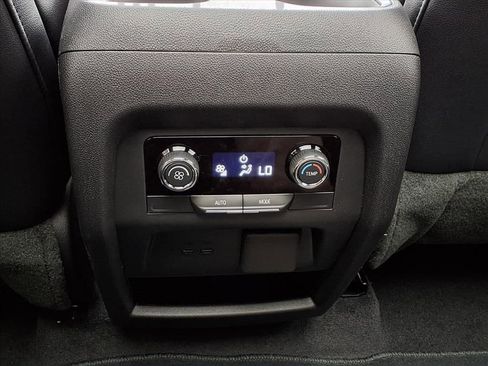 New 2026 Chevrolet Traverse LT w/ Driver Confidence Package image 10