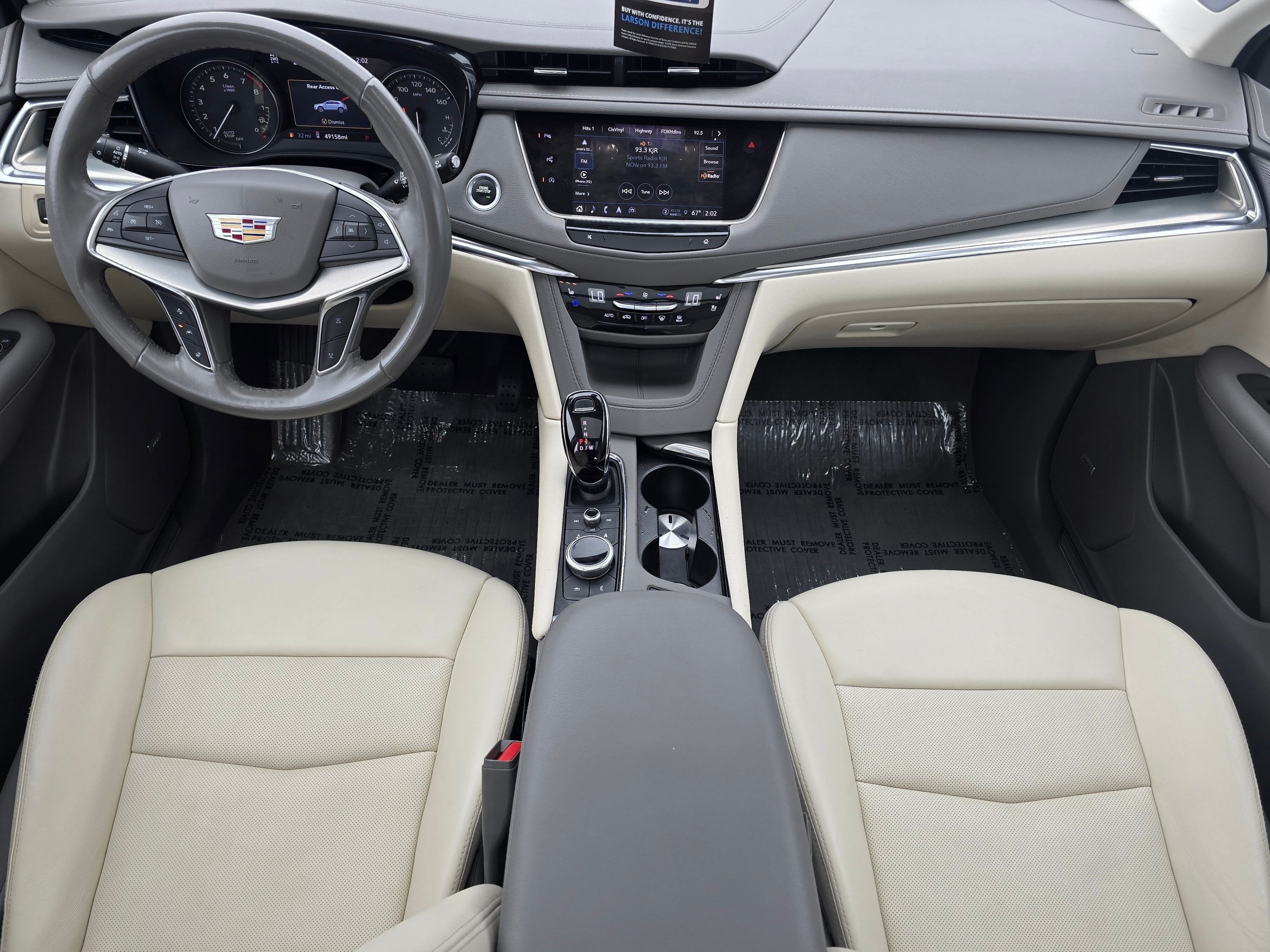 Used 2023 Cadillac XT5 Premium Luxury w/ Technology Package AWD/4WD image 17