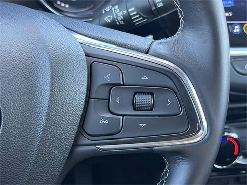 Used 2020 Buick Encore GX Preferred w/ Cold Weather Comfort Package image 19
