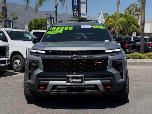 Used 2025 Chevrolet Traverse Z71 w/ Enhanced Driving Package AWD/4WD image 4