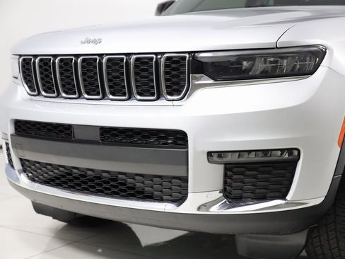 Used 2022 Jeep Grand Cherokee L Limited image 55