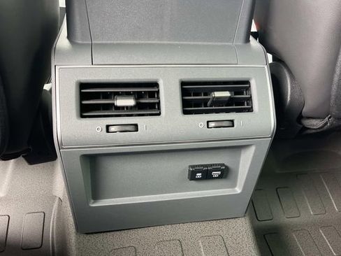 Used 2025 INEOS Grenadier AWD/4WD image 22