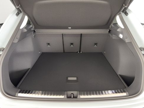 New 2026 Audi Q3 quattro 2.0T image 13