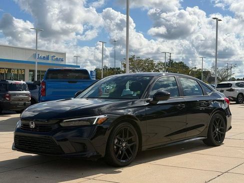 Used 2024 Honda Civic Sport image 7