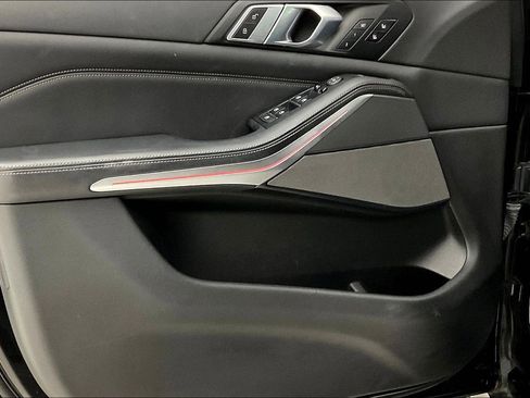 Used 2020 BMW X5 M50i w/ Executive Package image 19