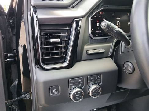 Certified 2026 GMC Sierra 1500 Denali Ultimate w/ LPO, Black Badging Package AWD/4WD image 13