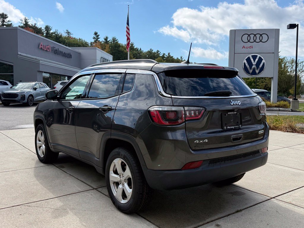 Used 2019 Jeep Compass Latitude w/ Cold Weather Group AWD/4WD image 12