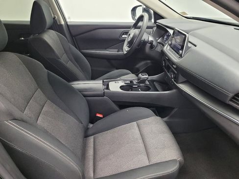 Used 2024 Nissan Rogue SV FWD image 21