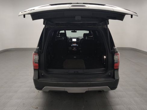 Used 2018 Ford Expedition Limited RWD image 29