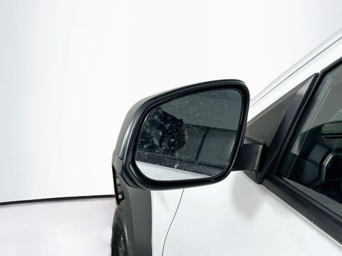 Used 2025 Toyota 4Runner SR5 AWD/4WD image 16