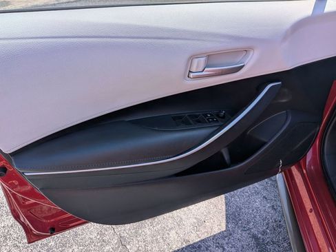 Used 2020 Toyota Corolla SE FWD image 11