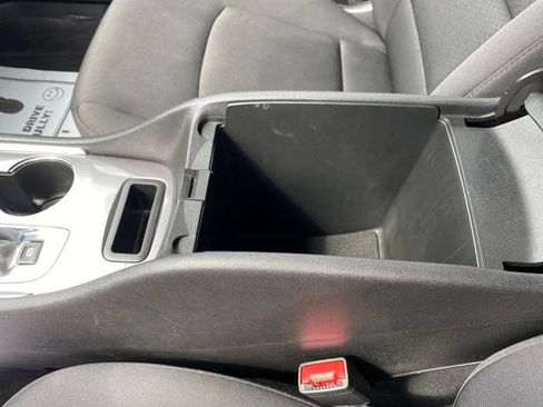 Used 2023 Chevrolet Malibu LT FWD image 14