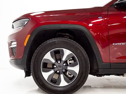 Used 2024 Jeep Grand Cherokee Limited 4xe w/ Luxury Tech Group II image 33