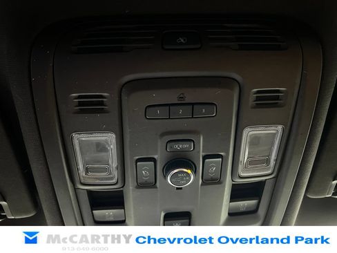 Used 2022 Cadillac Escalade Premium Luxury w/ Performance Package AWD/4WD image 25