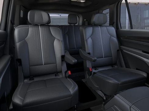 New 2026 Cadillac Vistiq Sport w/ LPO, Floor Liner Package AWD/4WD image 17