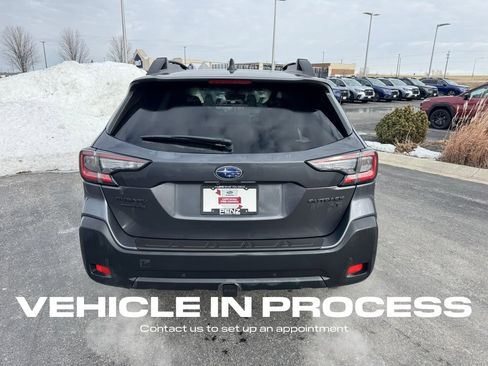 Used 2025 Subaru Outback Onyx Edition XT image 4