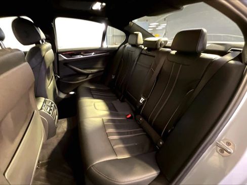 Used 2018 BMW 540i xDrive image 21