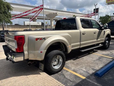 Used 2017 Ford F350 Lariat w/ Lariat Ultimate Package AWD/4WD image 6