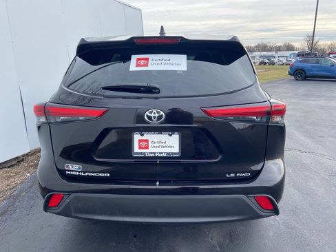 Certified 2020 Toyota Highlander LE image 10