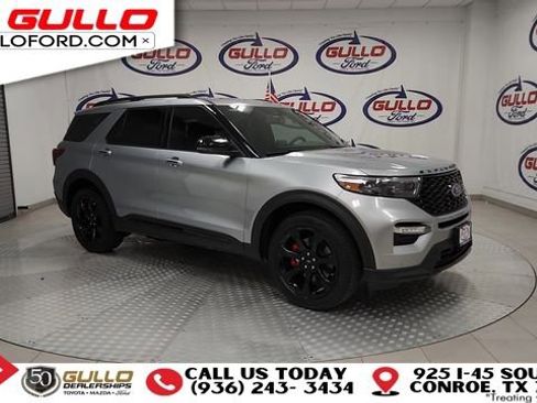 Used 2024 Ford Explorer ST w/ Equipment Group 401A image 2