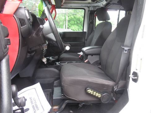 Used 2016 Jeep Wrangler Unlimited Sport AWD/4WD image 22