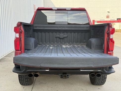 Used 2022 Chevrolet Silverado 1500 LT Trail Boss w/ LT Trail Boss Premium Package image 36