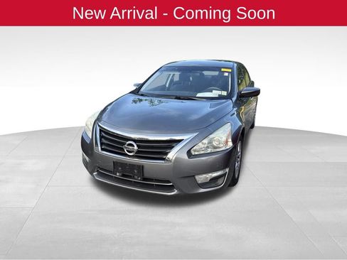 Used 2015 Nissan Altima 2.5 S w/ Power Driver Seat Package FWD image 1