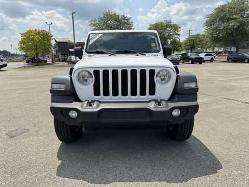 Used 2024 Jeep Wrangler Sport S image 10