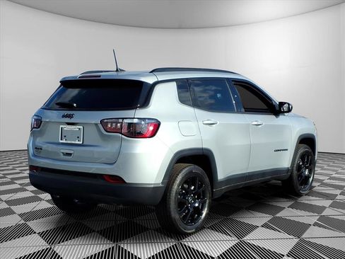New 2026 Jeep Compass Latitude AWD/4WD image 4