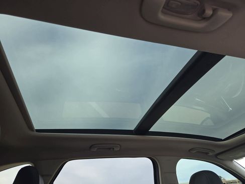 Certified 2022 Kia Sorento SX image 20