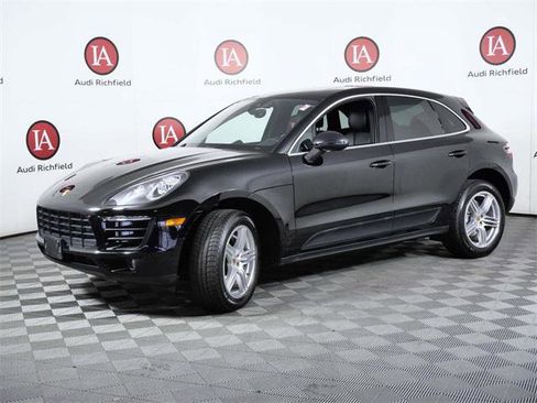 Used 2017 Porsche Macan S image 4