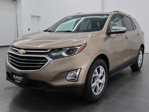 Used 2018 Chevrolet Equinox Premier image 7