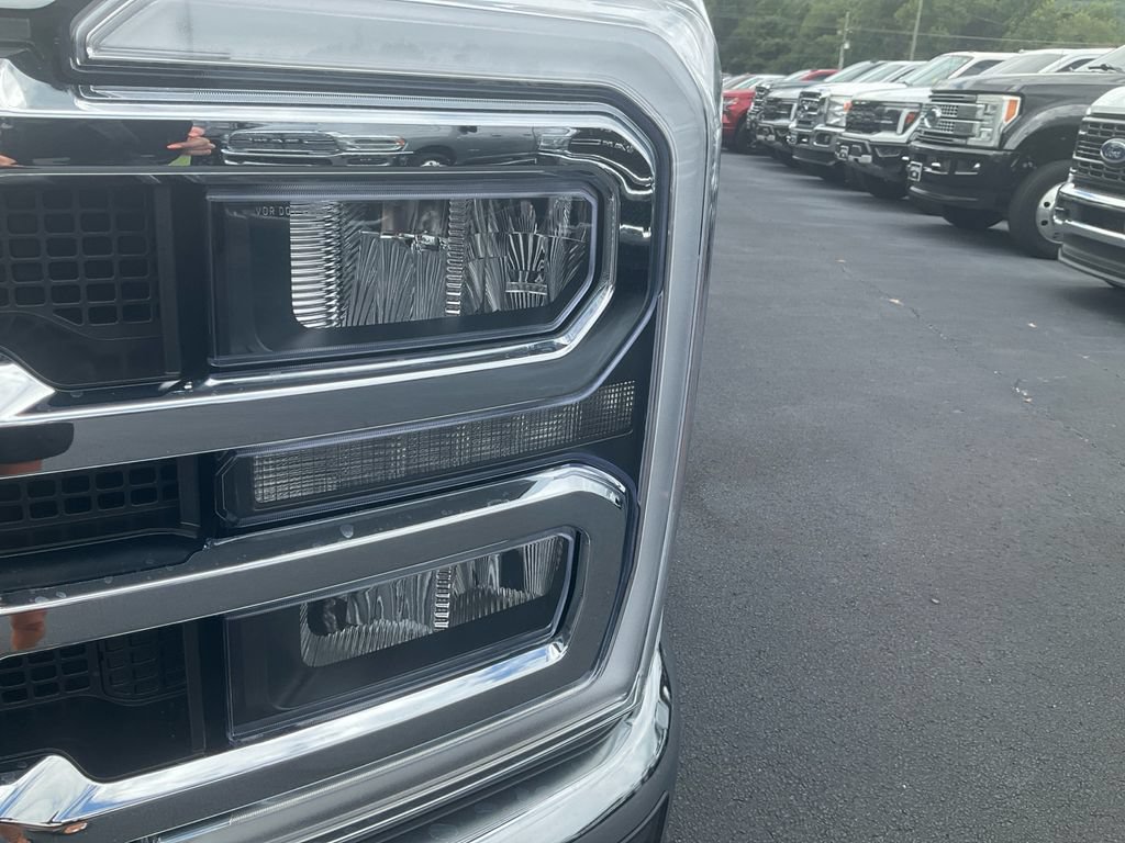 New 2026 Ford F250 Lariat w/ Chrome Package AWD/4WD image 9
