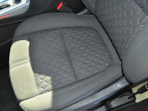 Used 2022 Chevrolet Blazer LT image 11