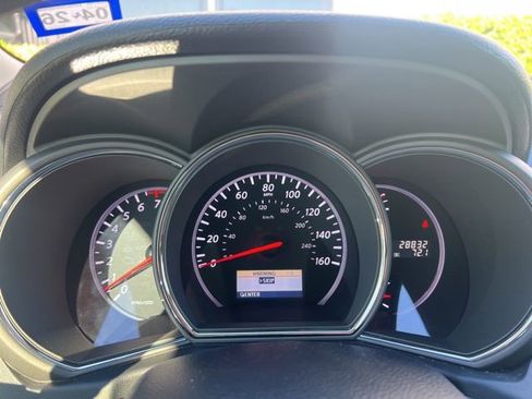 Used 2012 Nissan Murano SL w/ Navigation Pkg image 2