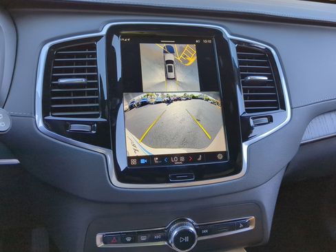 Used 2025 Volvo XC90 B6 Ultra w/ Protection Package Premier image 24