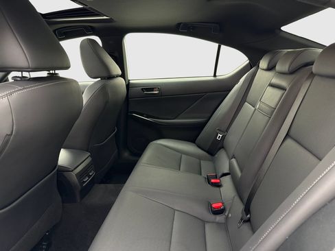 Used 2023 Lexus IS 300 w/ Comfort Package RWD image 37