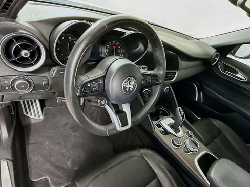 Used 2022 Alfa Romeo Giulia Ti image 12