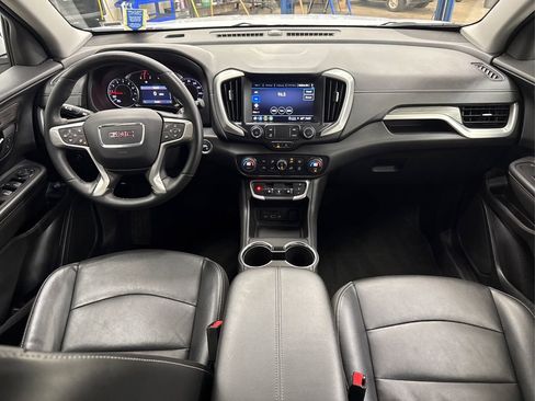 Used 2024 GMC Terrain SLT image 21