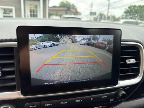 Used 2021 Hyundai Venue SE FWD image 40