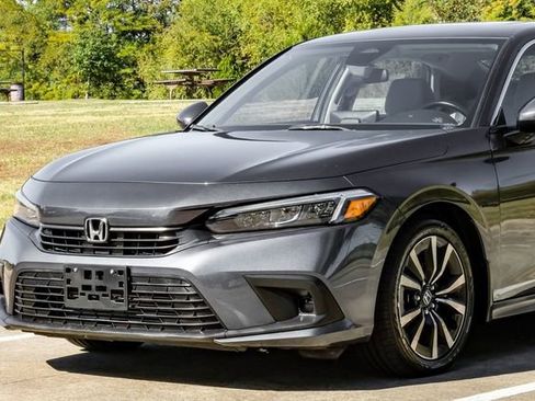 Used 2023 Honda Civic EX image 8