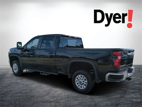 Used 2022 Chevrolet Silverado 2500 LT w/ Convenience Package image 5