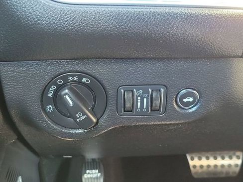 Used 2016 Dodge Challenger R/T Scat Pack w/ Leather Interior Group image 13