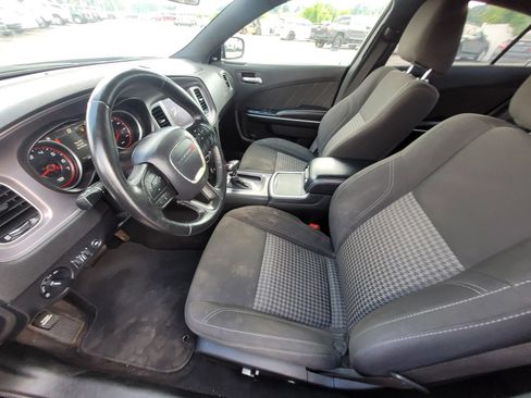 Used 2023 Dodge Charger SXT RWD image 16
