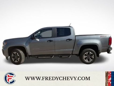 Used 2022 Chevrolet Colorado Z71 AWD/4WD image 8